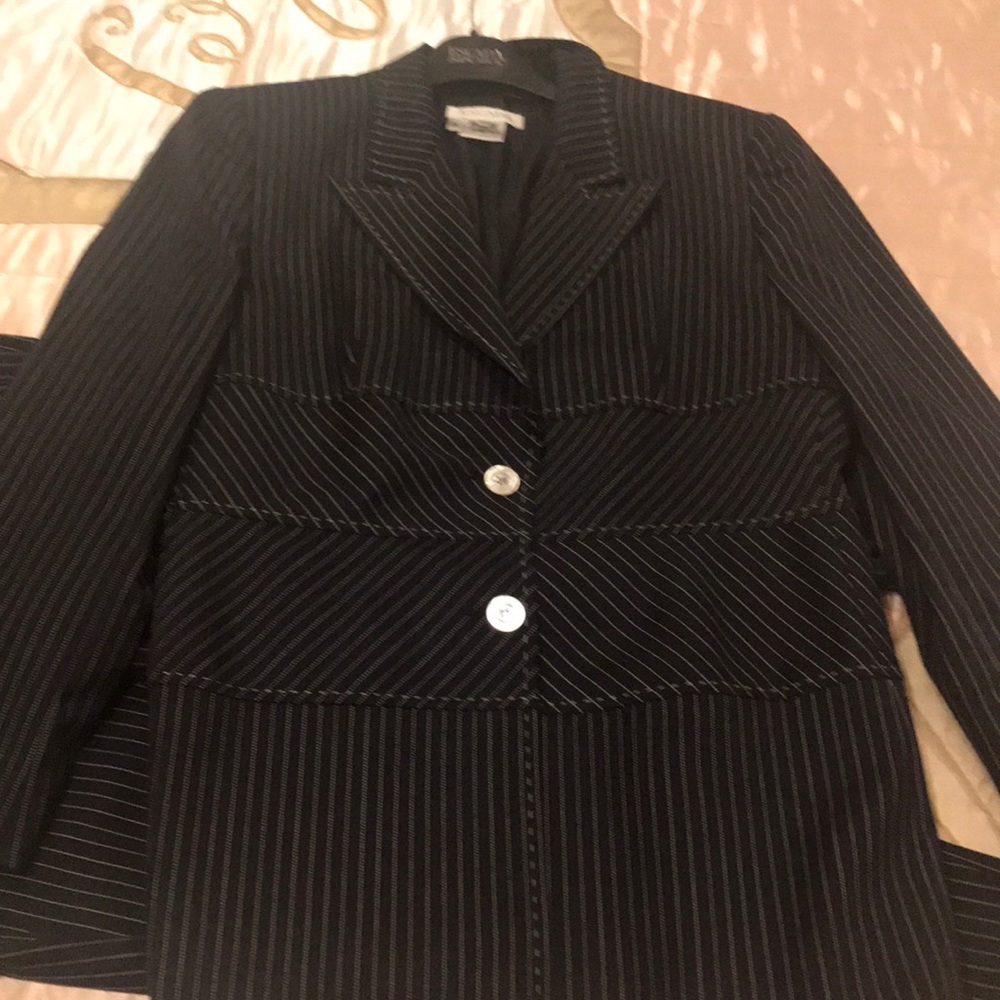Escada suits - Picture 2 of 6